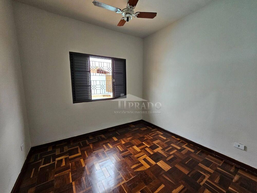 Casa, 3 quartos, 233 m² - Foto 2