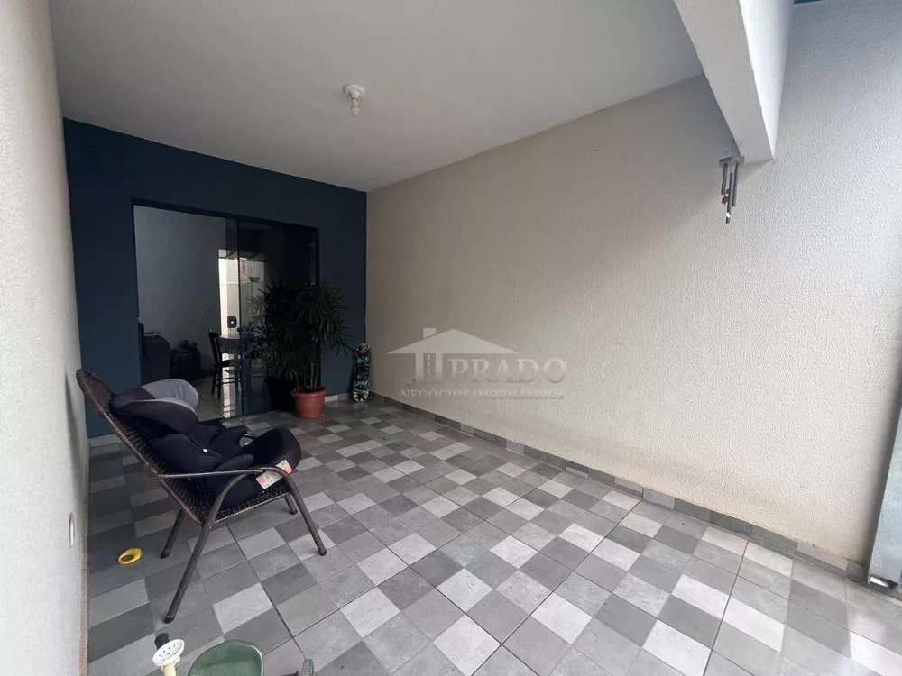 Casa à venda com 3 quartos, 105m² - Foto 3