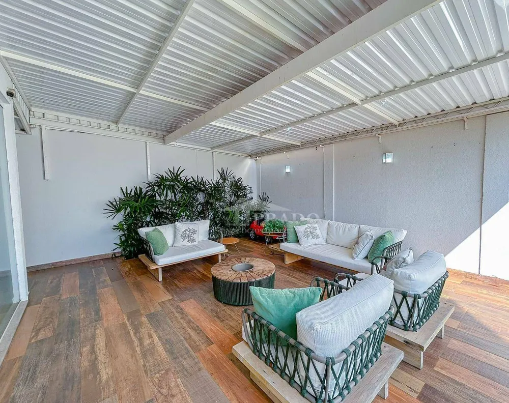 Sobrado, 4 quartos, 330 m² - Foto 2