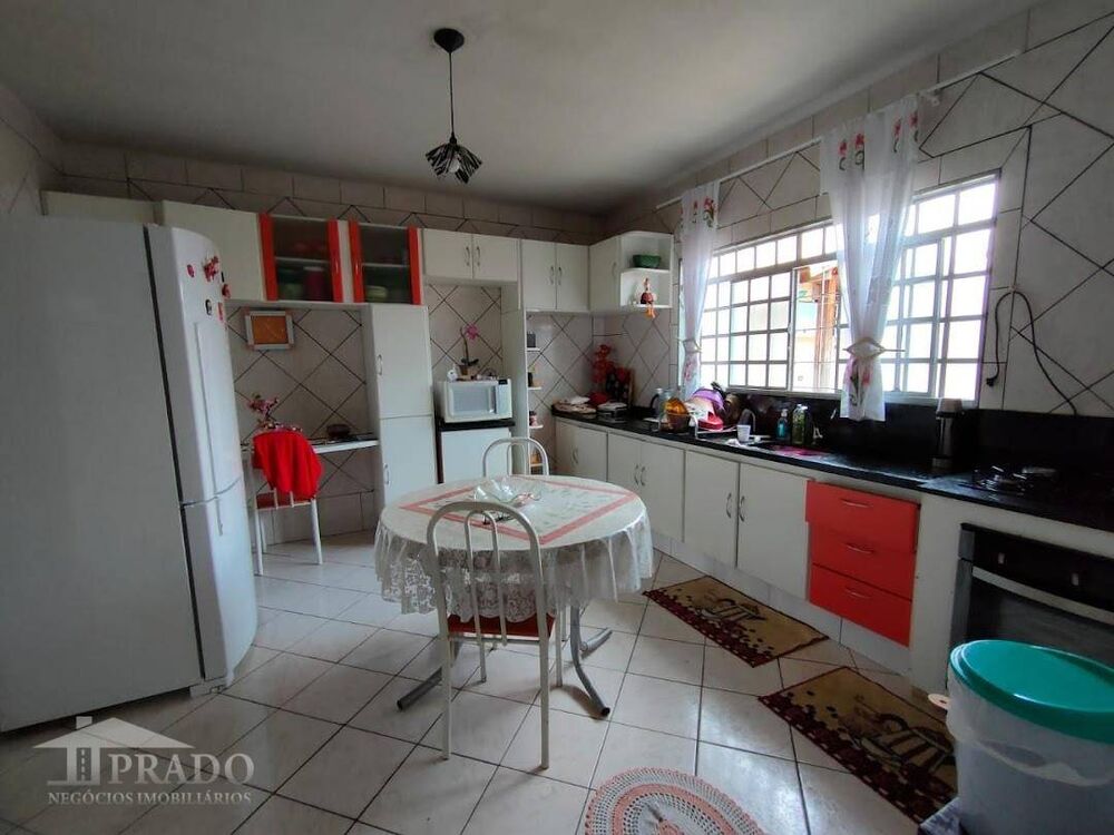 Casa à venda com 3 quartos, 160m² - Foto 4