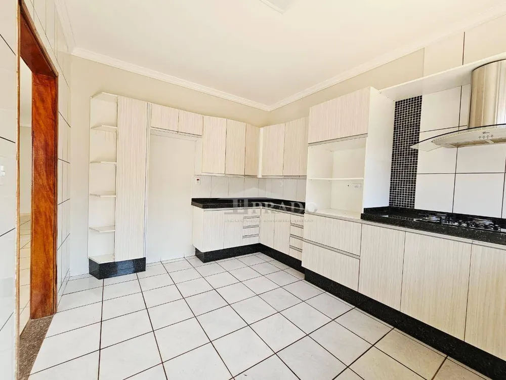 Casa, 3 quartos, 143 m² - Foto 2