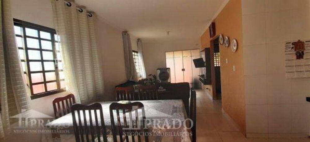 Casa à venda com 3 quartos, 162m² - Foto 3