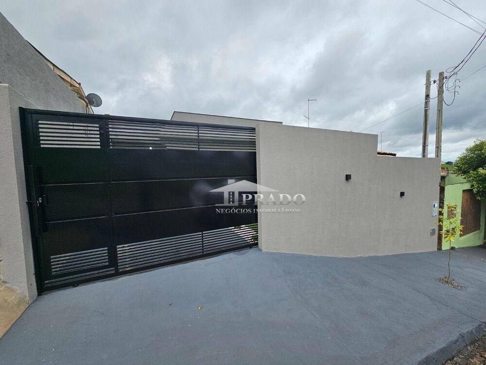 Casa à venda com 2 quartos, 58m² - Foto 1
