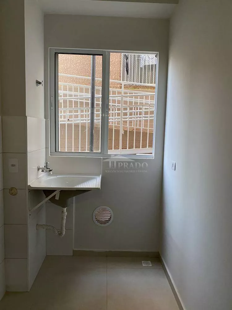 Apartamento à venda com 2 quartos, 45m² - Foto 2