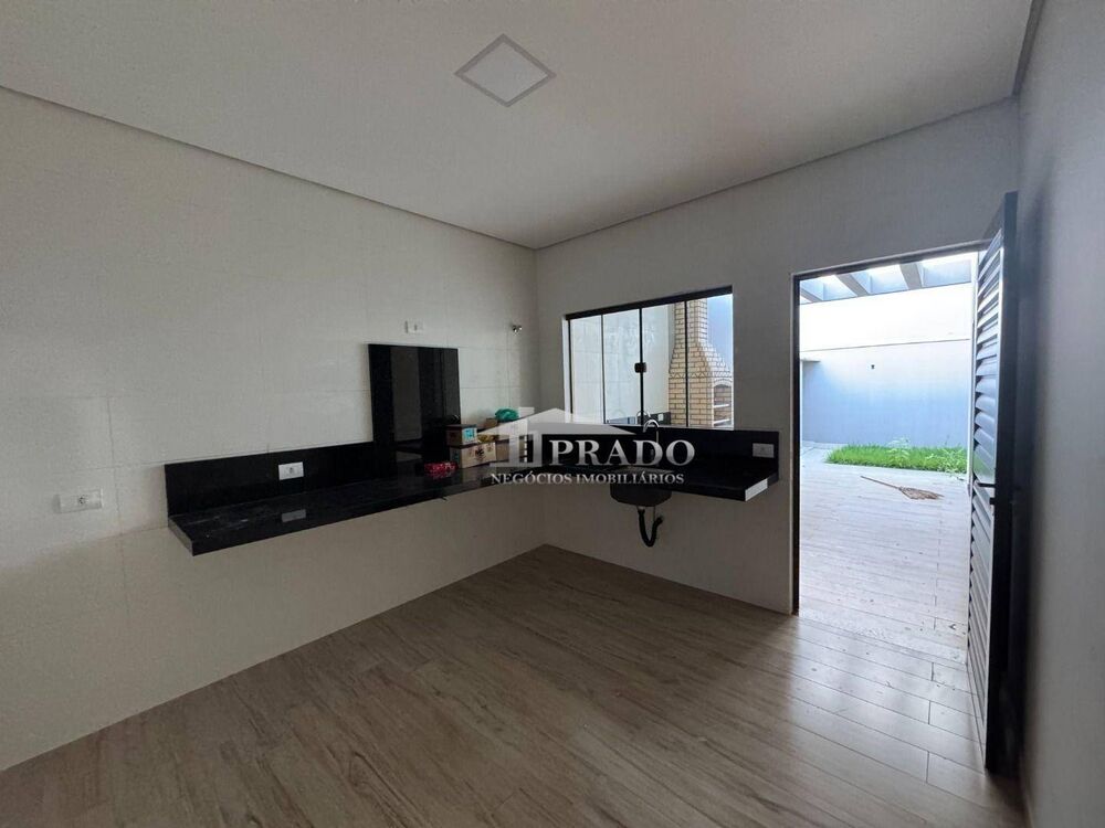 Casa à venda com 2 quartos, 120m² - Foto 3