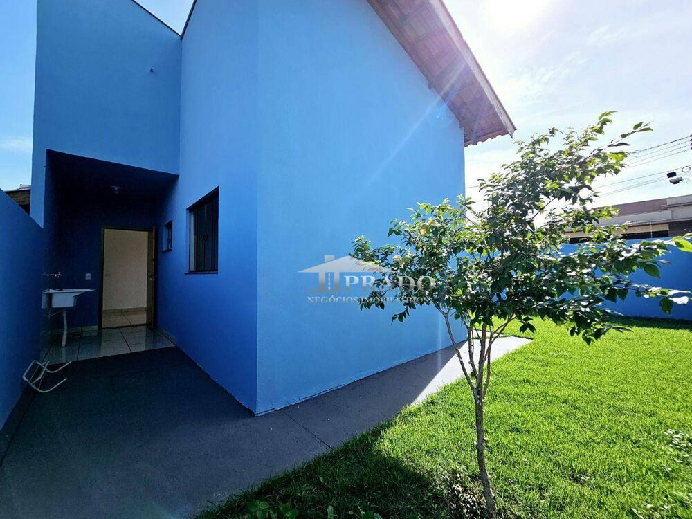 Casa à venda com 2 quartos, 51m² - Foto 2
