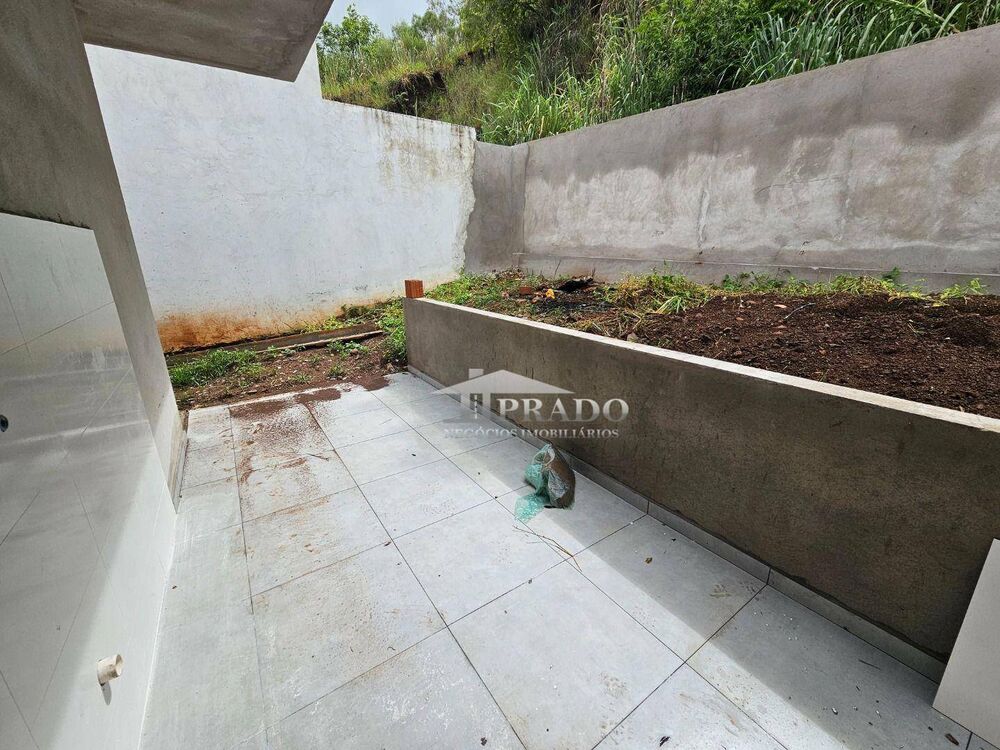 Casa à venda com 3 quartos, 80m² - Foto 6