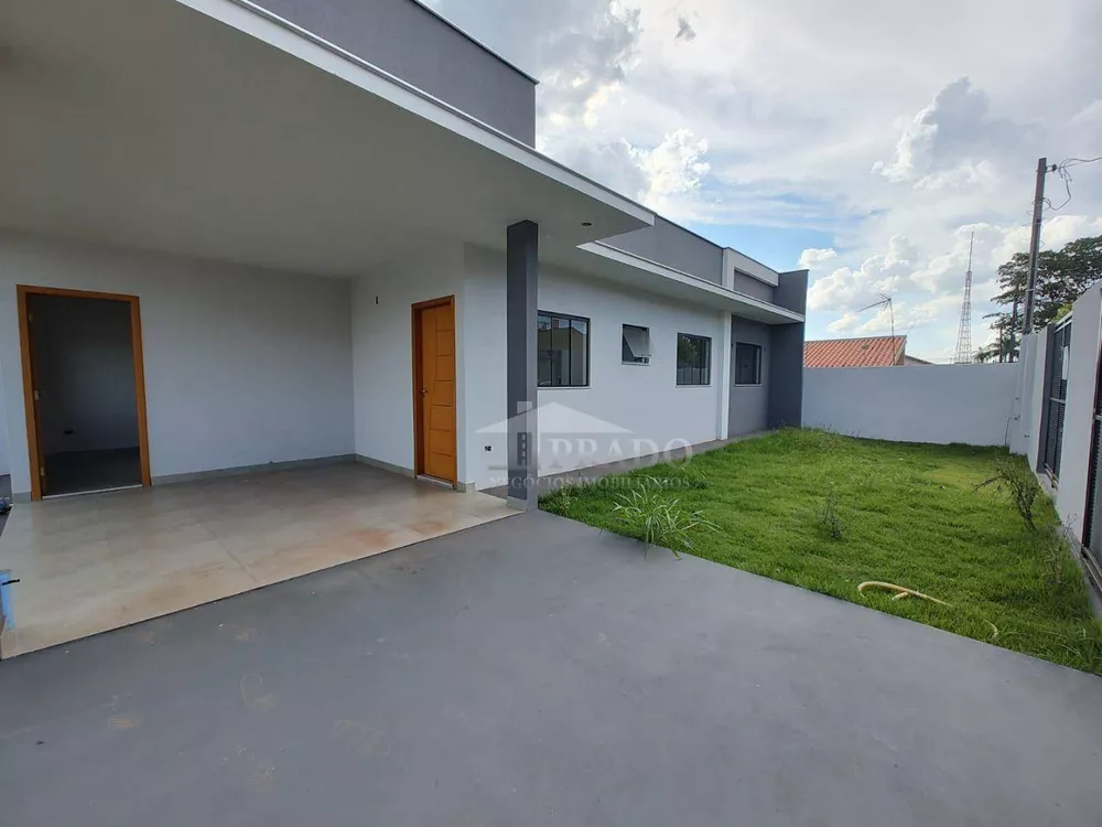 Casa à venda com 2 quartos, 78m² - Foto 2