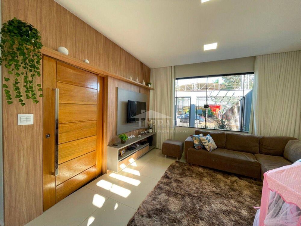 Casa à venda com 3 quartos, 174m² - Foto 4
