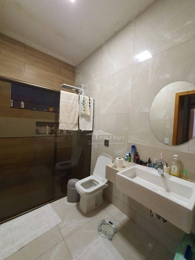 Casa à venda com 4 quartos, 231m² - Foto 5