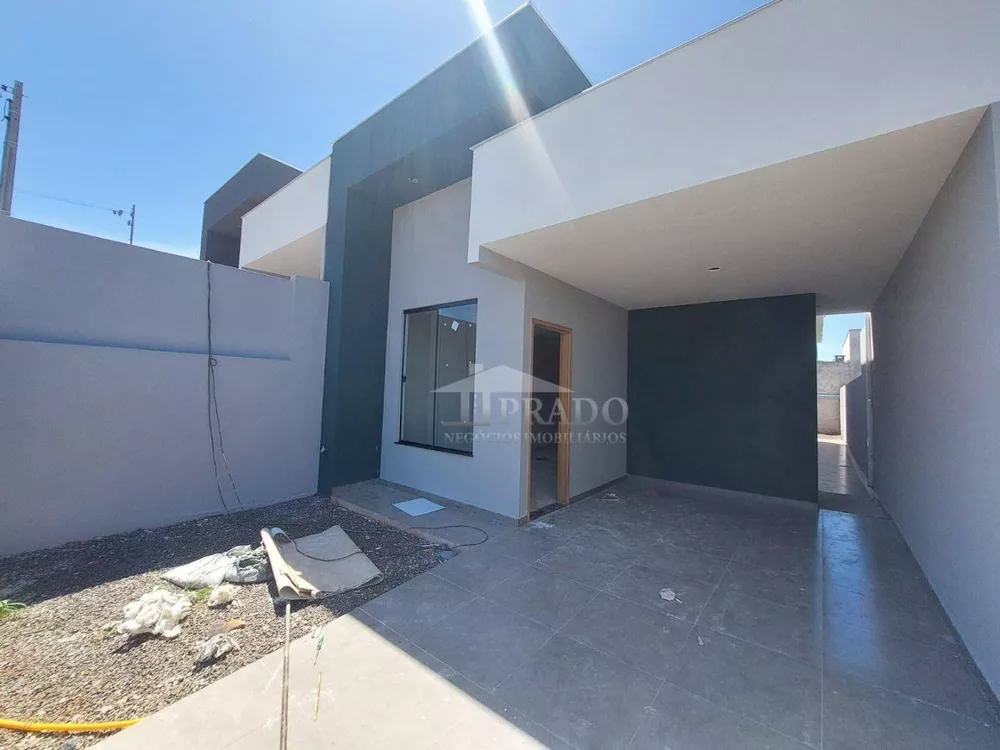 Casa à venda com 2 quartos, 66m² - Foto 2