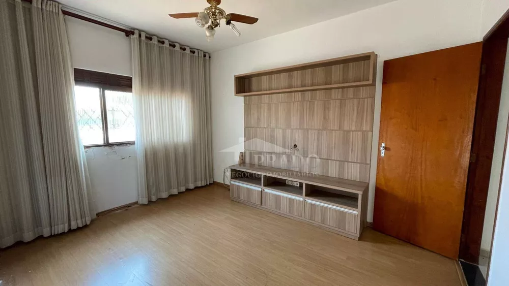 Casa à venda com 3 quartos, 187m² - Foto 4