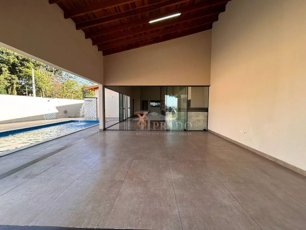 Casa à venda com 3 quartos, 192m² - Foto 3