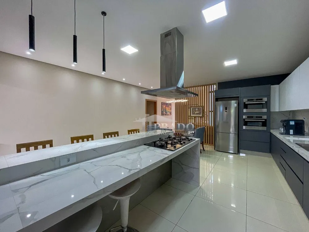 Casa, 3 quartos, 197 m² - Foto 3