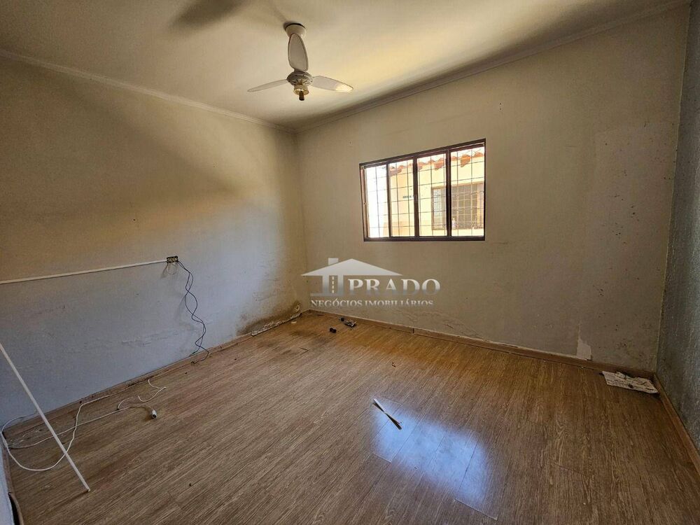 Casa, 3 quartos, 176 m² - Foto 1