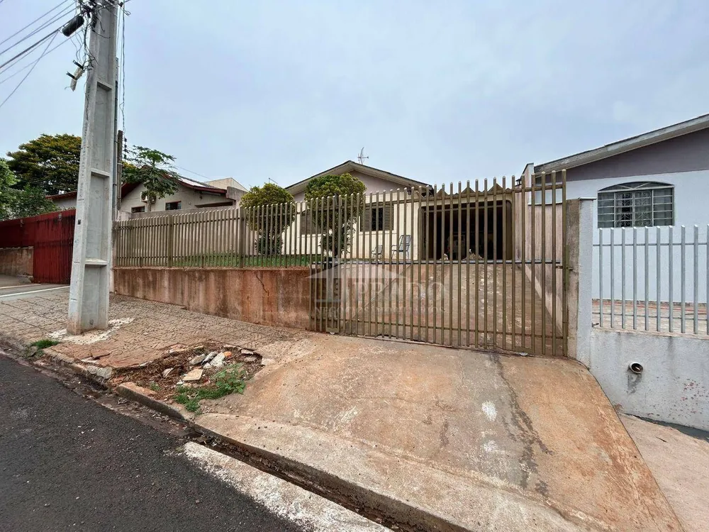 Casa, 3 quartos, 168 m² - Foto 2