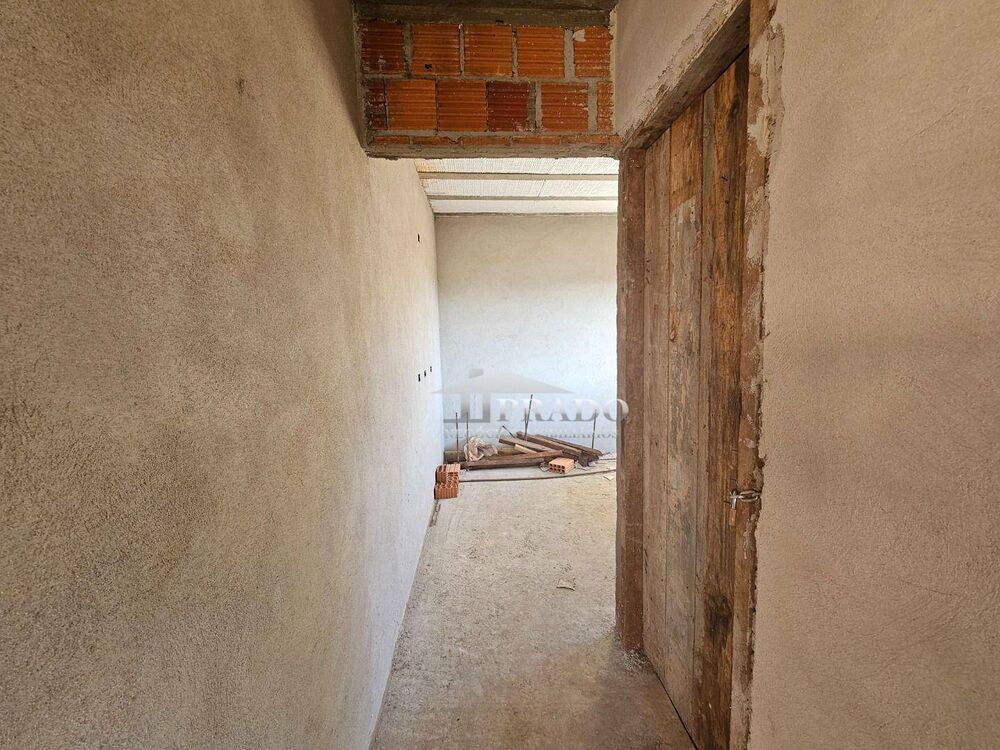 Casa à venda com 3 quartos, 126m² - Foto 8