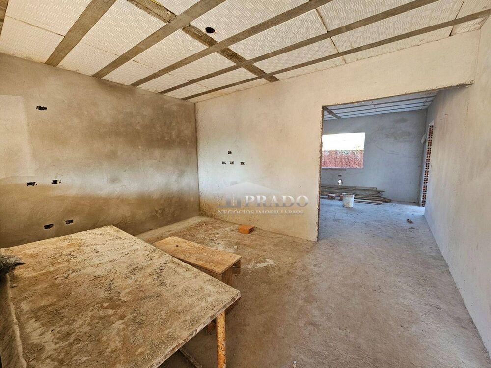 Casa à venda com 3 quartos, 126m² - Foto 3