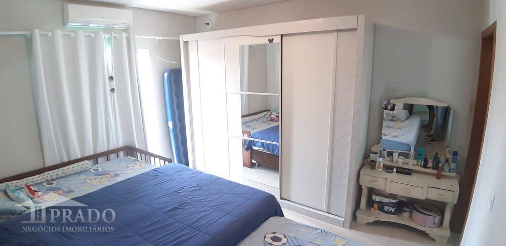 Casa à venda com 6 quartos, 250m² - Foto 12