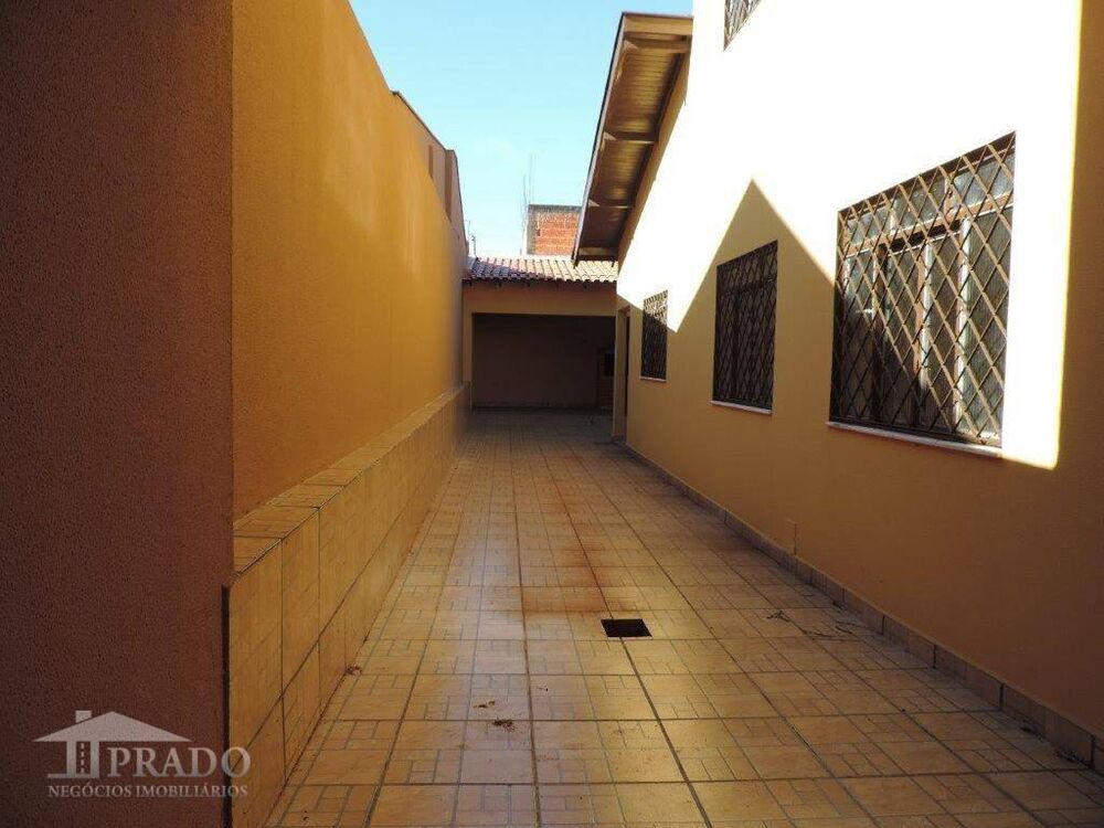 Sobrado, 7 quartos, 285 m² - Foto 8
