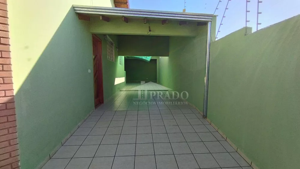 Casa à venda com 3 quartos, 160m² - Foto 3