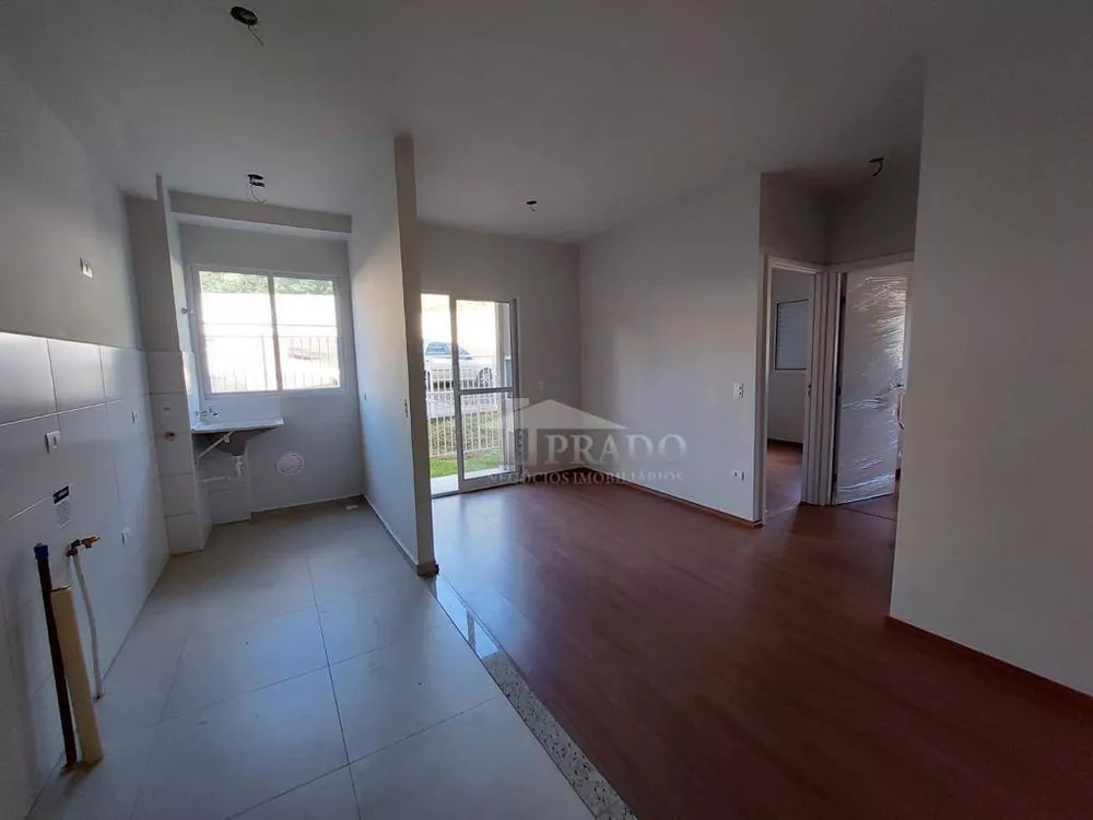 Apartamento à venda com 2 quartos, 45m² - Foto 2