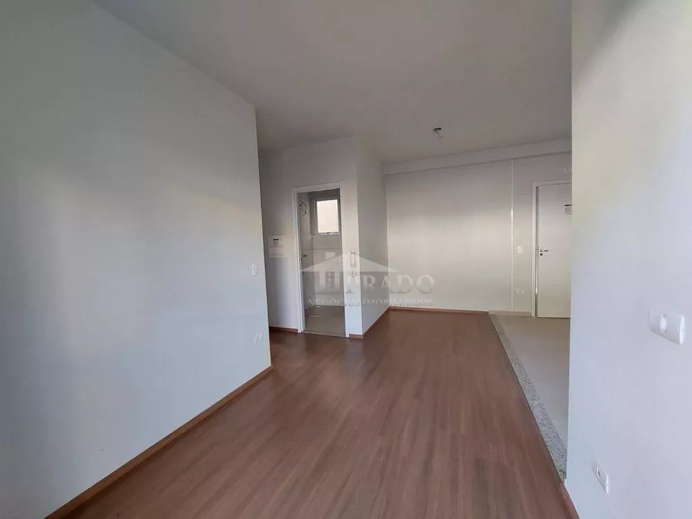 Apartamento à venda com 2 quartos, 45m² - Foto 3