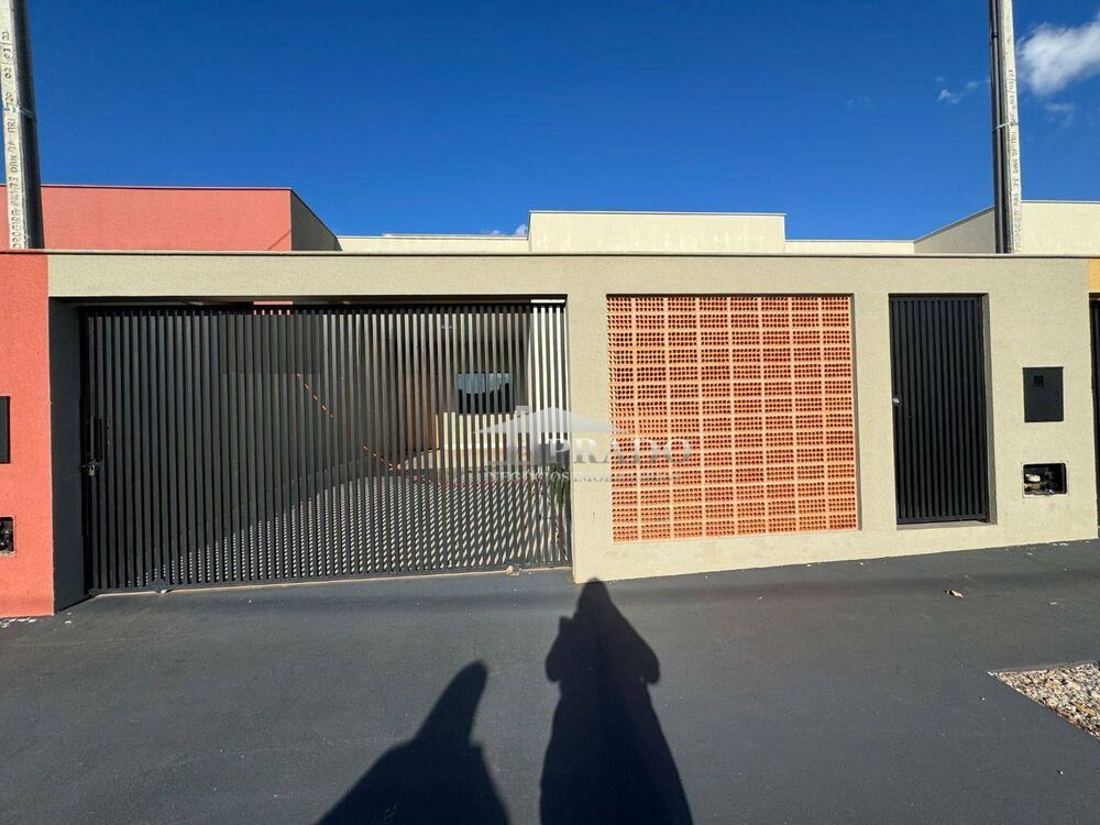 Casa à venda com 3 quartos, 120m² - Foto 2