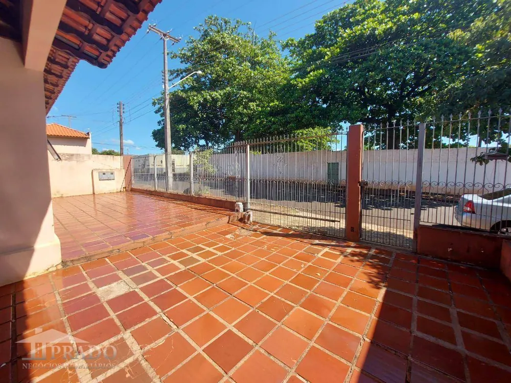 Casa, 3 quartos, 220 m² - Foto 2
