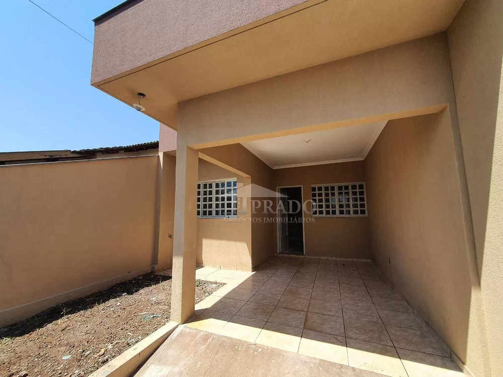 Casa à venda com 2 quartos, 76m² - Foto 2