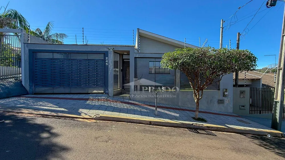 Casa, 3 quartos, 175 m² - Foto 1