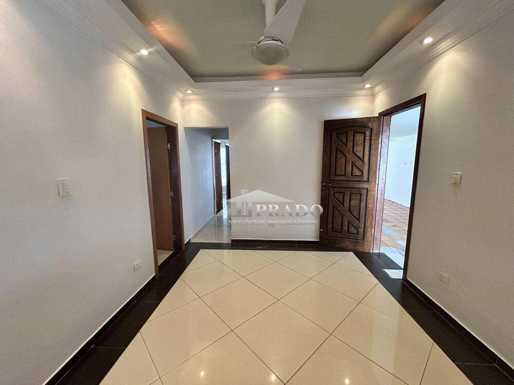 Casa à venda com 3 quartos, 200m² - Foto 3