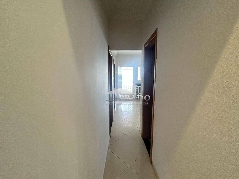 Casa à venda com 3 quartos, 200m² - Foto 6