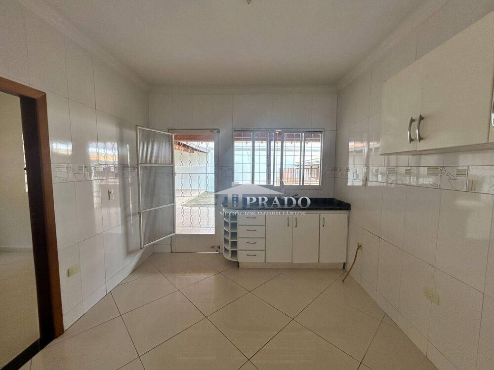 Casa à venda com 3 quartos, 200m² - Foto 8
