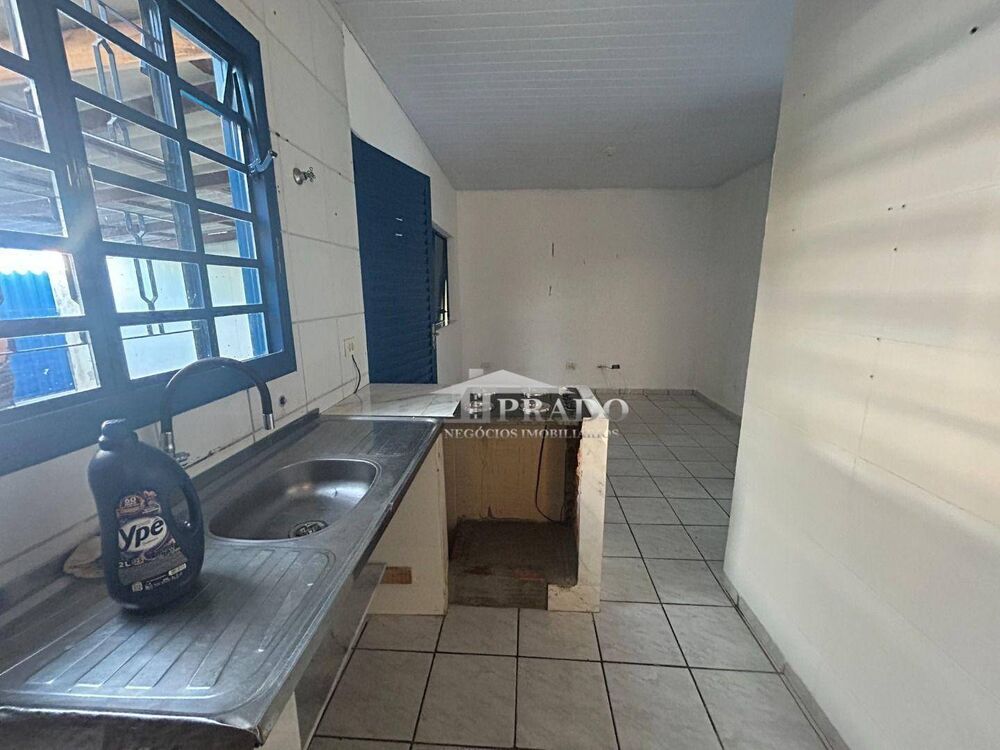 Casa à venda com 2 quartos, 40m² - Foto 5
