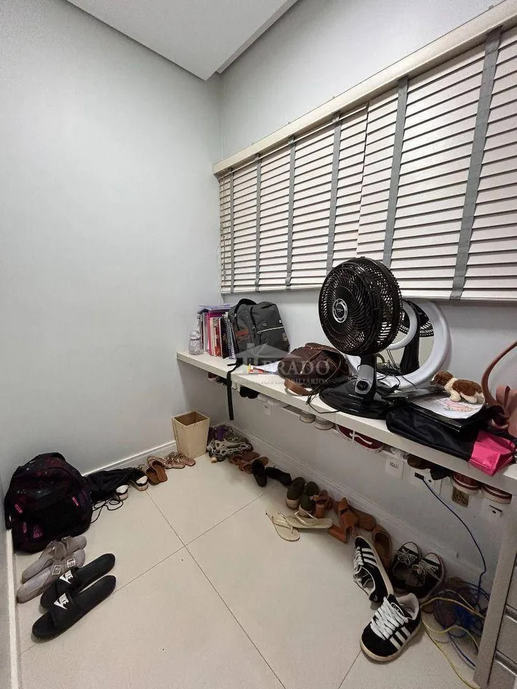 Sobrado, 3 quartos, 228 m² - Foto 2
