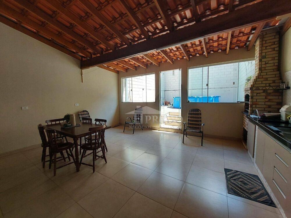 Casa à venda com 2 quartos, 90m² - Foto 13