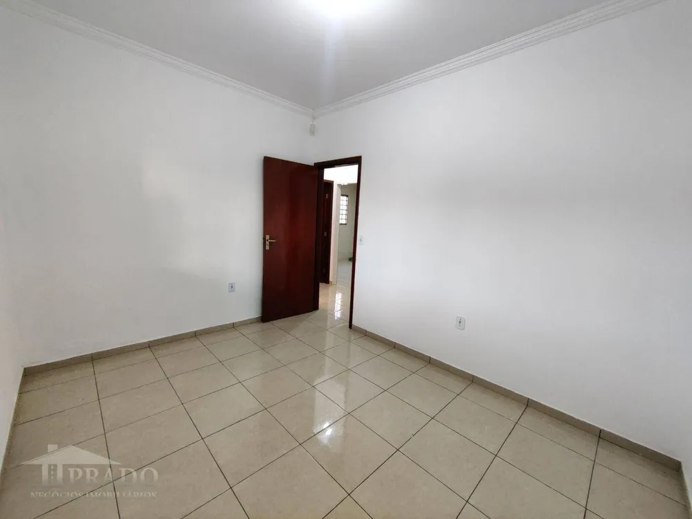 Casa, 4 quartos, 159 m² - Foto 2
