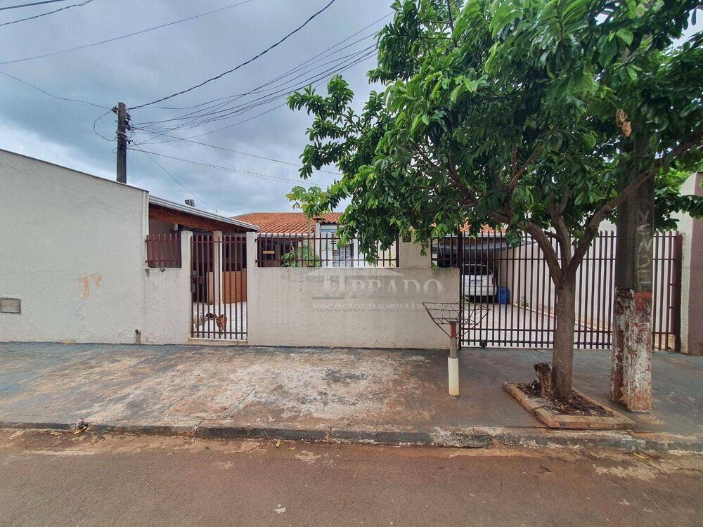 Casa à venda com 3 quartos, 78m² - Foto 1