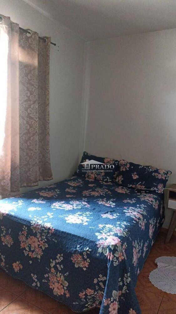 Casa à venda com 6 quartos, 220m² - Foto 7