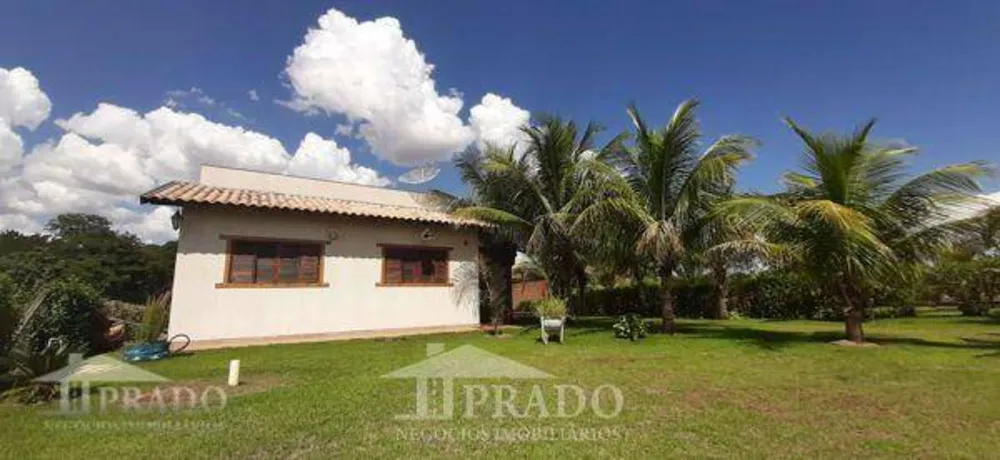 Chácara, 3 quartos, 1734 m² - Foto 1