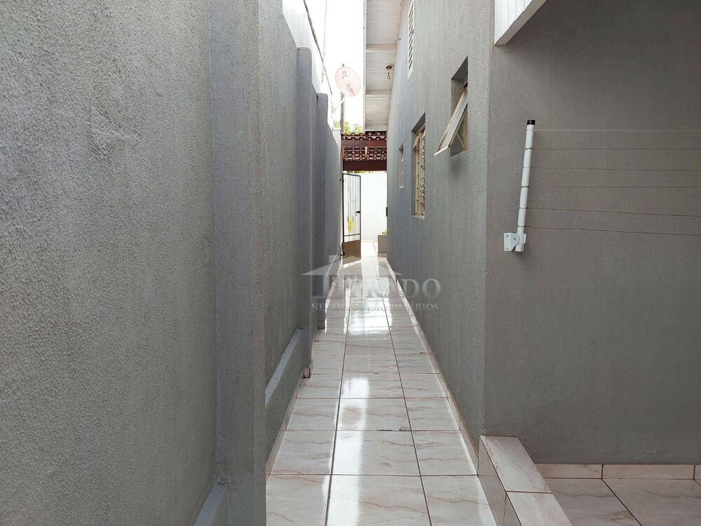 Casa à venda com 3 quartos, 180m² - Foto 16