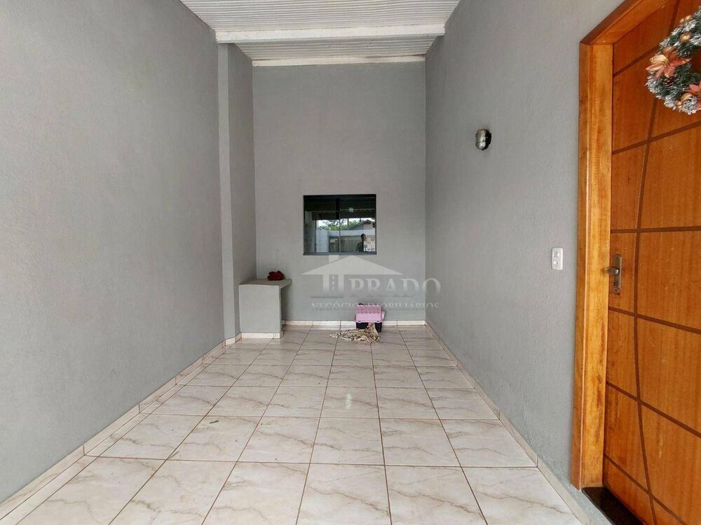 Casa à venda com 3 quartos, 180m² - Foto 4
