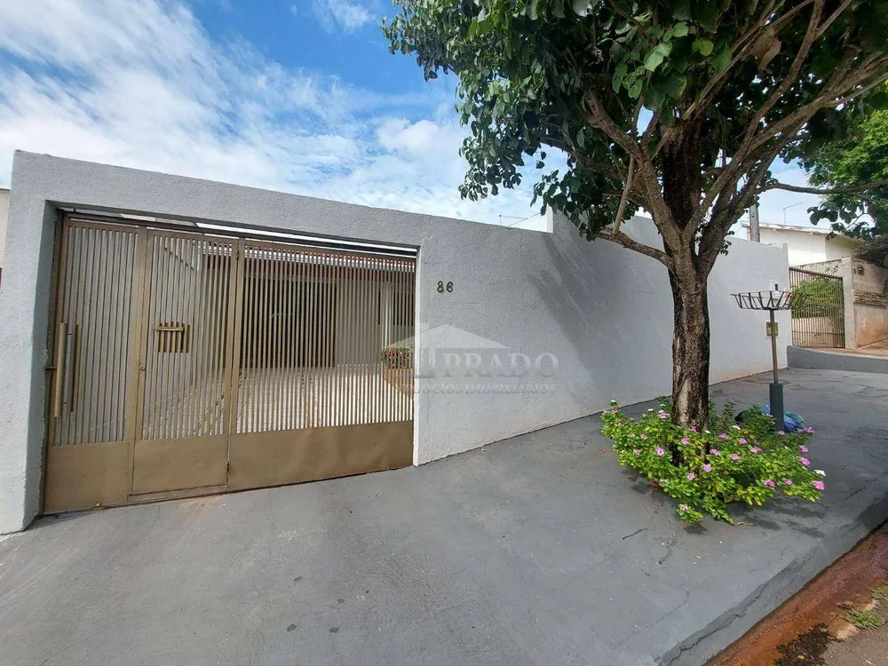 Casa, 3 quartos, 180 m² - Foto 1