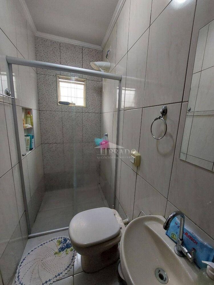 Casa à venda com 3 quartos, 180m² - Foto 7