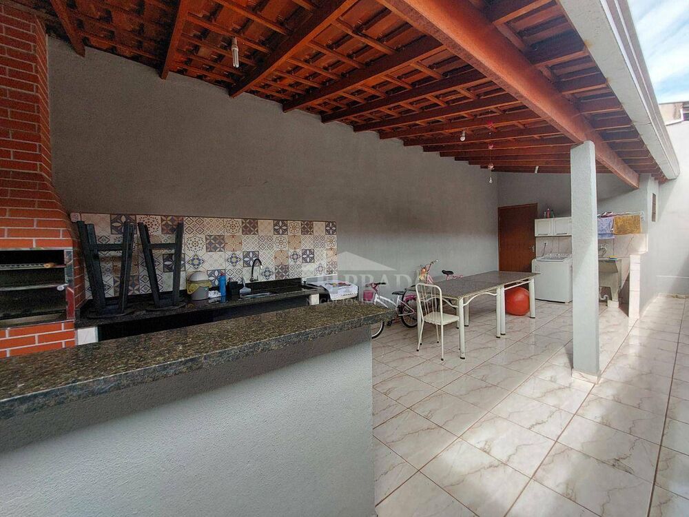 Casa à venda com 3 quartos, 180m² - Foto 12