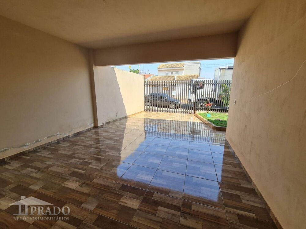 Casa à venda com 3 quartos, 184m² - Foto 2