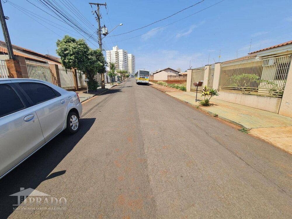 Casa à venda com 3 quartos, 184m² - Foto 8