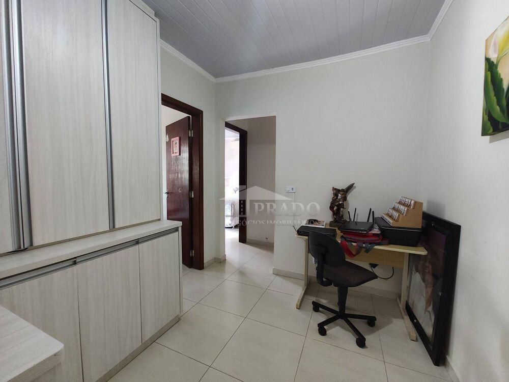 Casa à venda com 4 quartos, 220m² - Foto 5