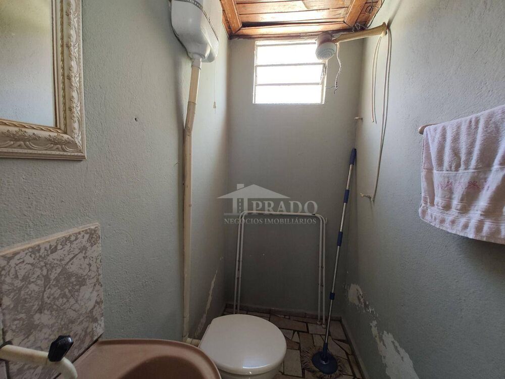 Casa à venda com 4 quartos, 220m² - Foto 9